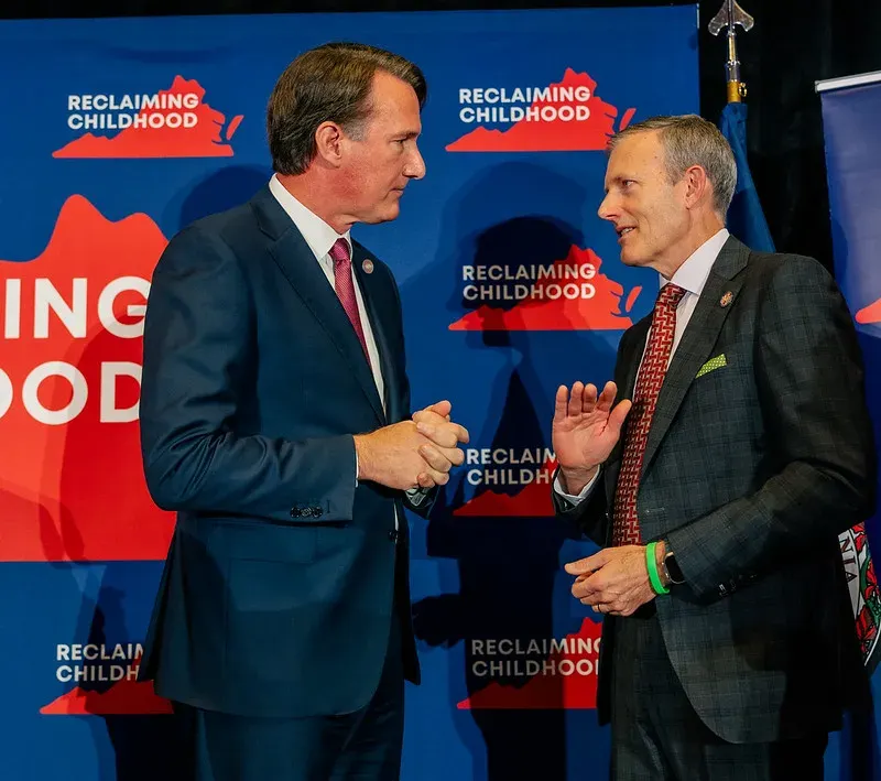 Youngkin announces task force to combat youth social media addiction at Henrico summit • Pigs at Meadow Farm celebrate first birthday with special cakes