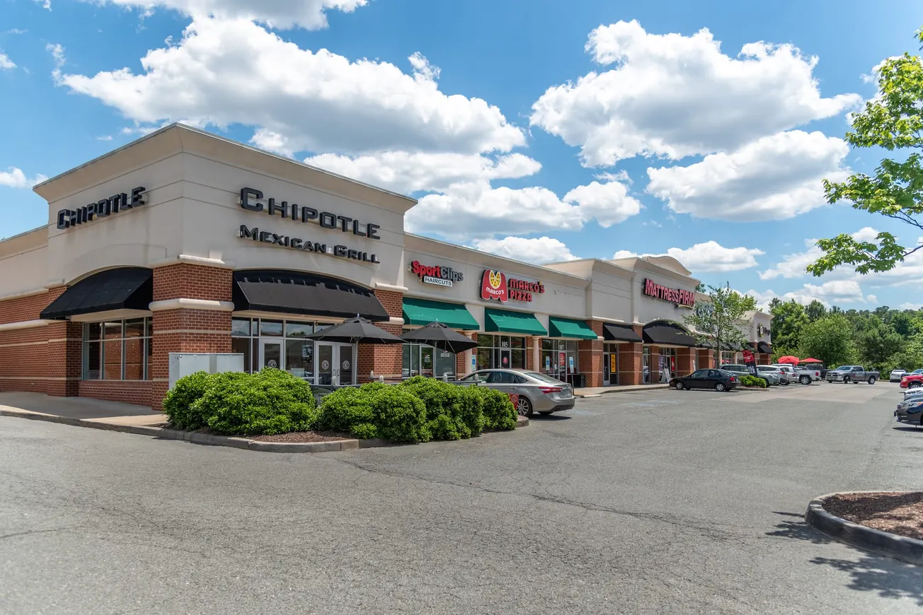 Glen Allen shopping center sells for $6.4 million