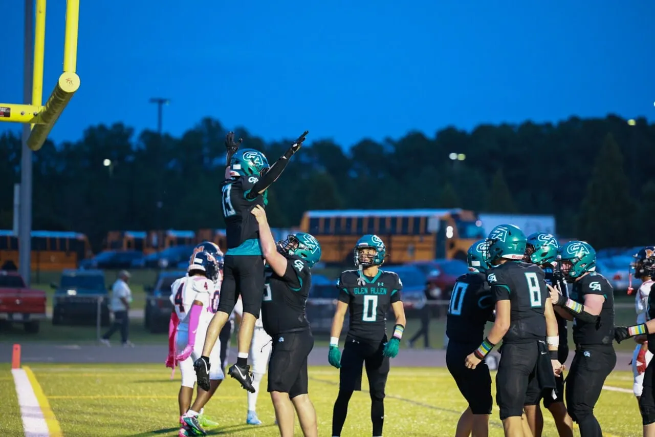 Manchester downs Glen Allen 25-22 on last-second field goal in top-10 showdown