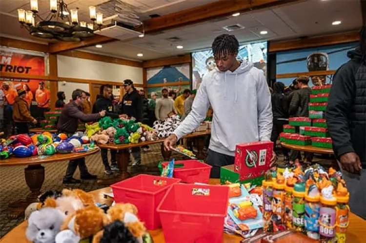 Samaritan's Purse to collect toys, supplies for 'Operation Christmas Child' Nov. 17-24