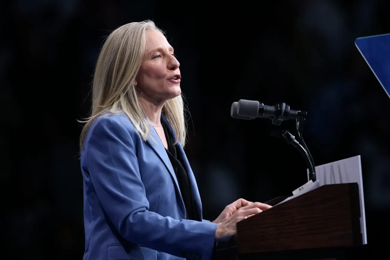 Gov.-elect Spanberger outlines energy priorities with focus on efficiency, battery storage