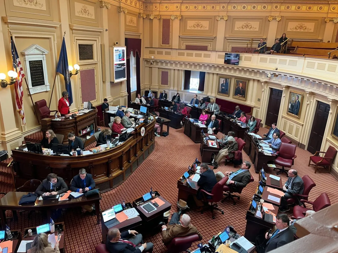 Virginia Senate Democrats advance mid-decade redistricting amendment