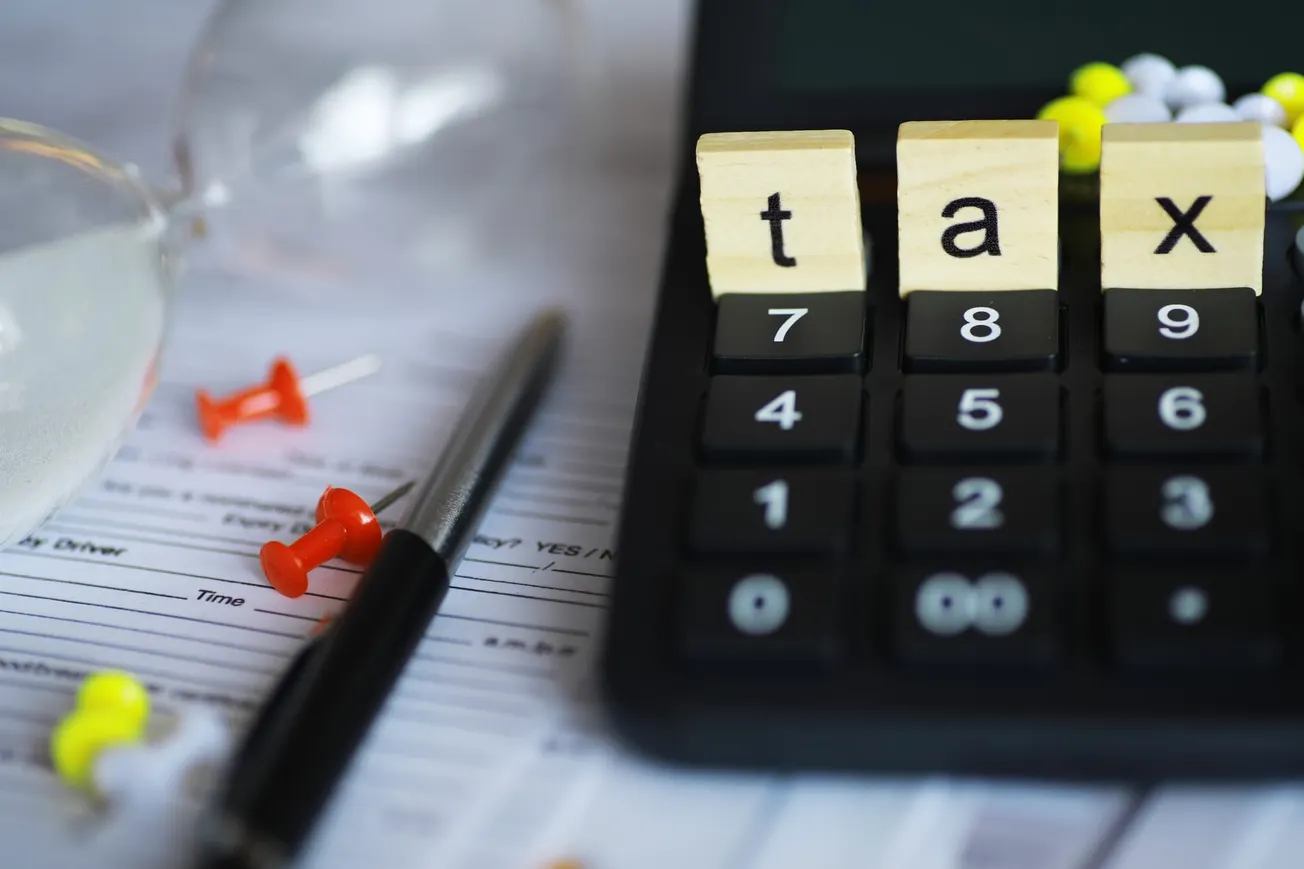 University of Richmond student volunteers offering free tax preparation