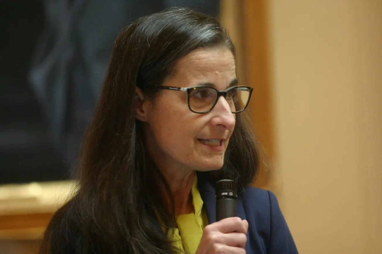 After past vetoes, Democratic-controlled legislature sends Virginia Equal Pay Act to governor