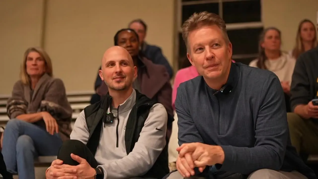 Rival coaches Phil Martelli and Chris Mooney are just proud dads when their sons take the Collegiate court