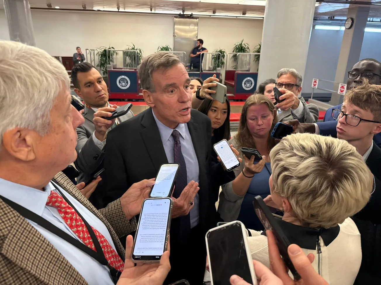 Warner files for reelection, launching bid for fourth U.S. Senate term