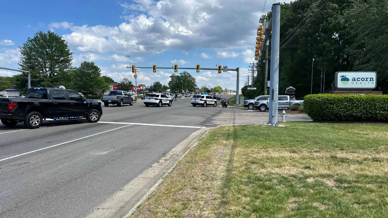 Person struck by driver in Henrico; stretch of West Broad Street shut down