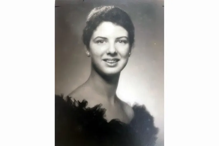 Obituary - Helen Brewer Justice