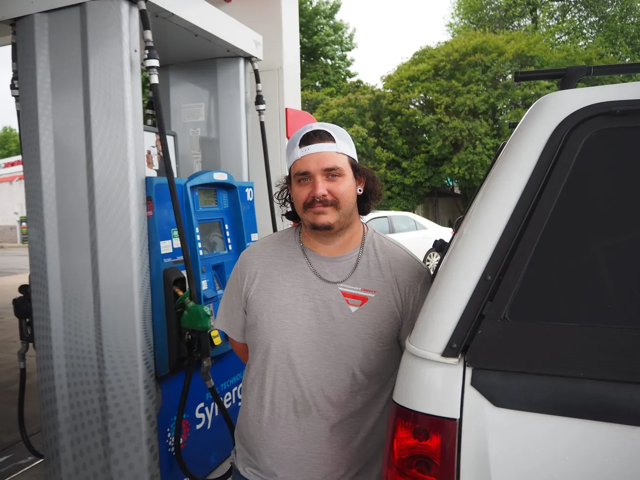 Pain at the pump for Memorial Day weekend pushes Henrico drivers and travelers to search for savings