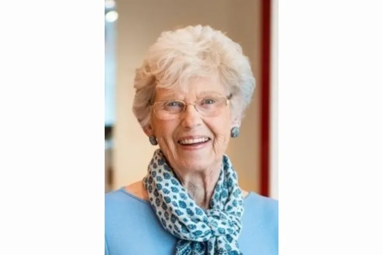 Obituary - Gloria Safbom Hintz