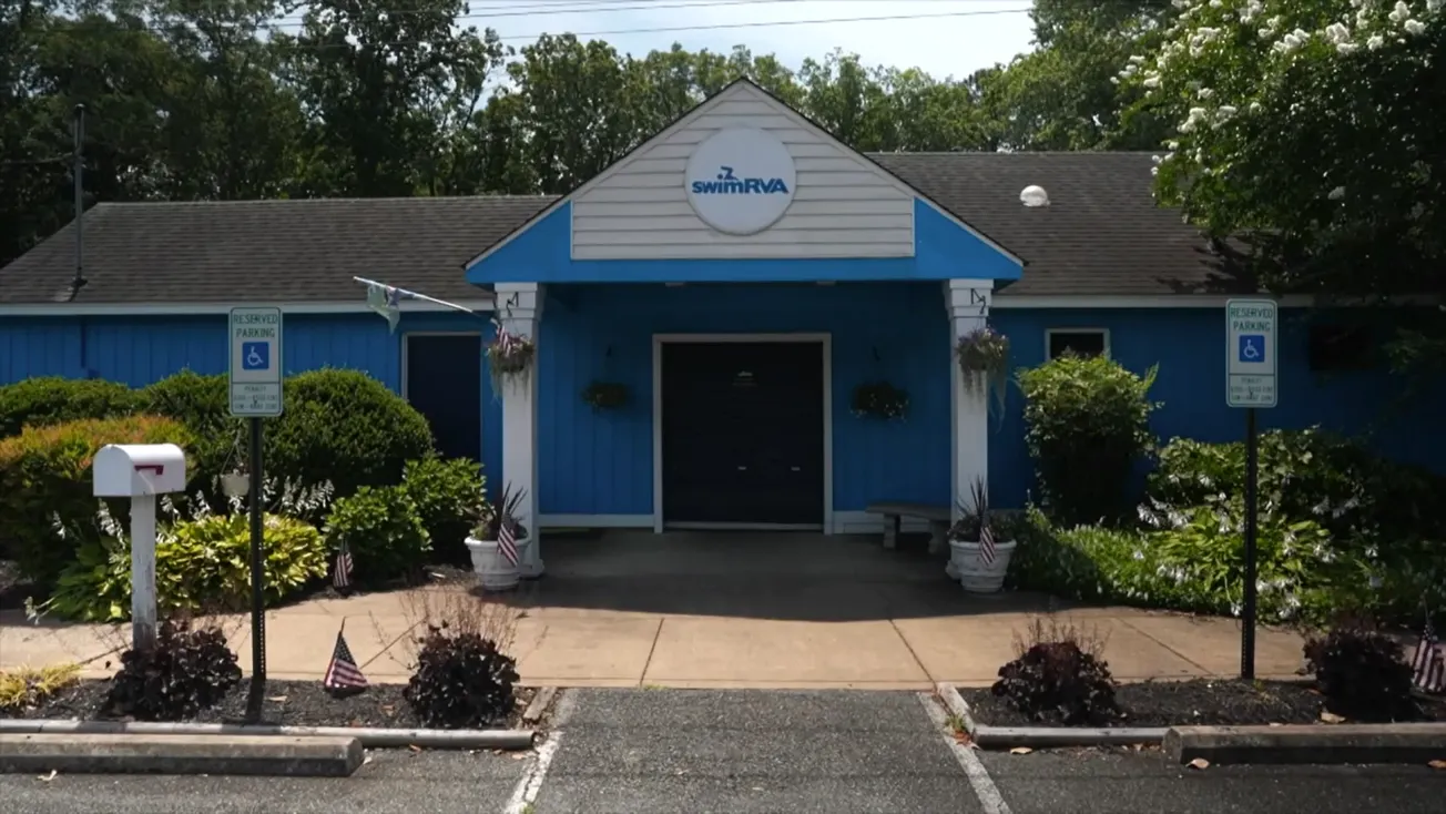 Virginia has no swim camp ratio or instructor rules. A 9-year-old's drowning is raising questions.