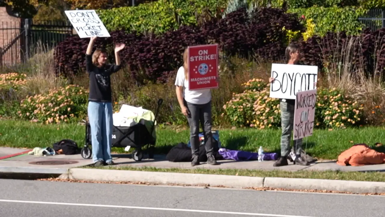 Court limits where striking union workers can picket at Lewis Ginter Botanical Garden