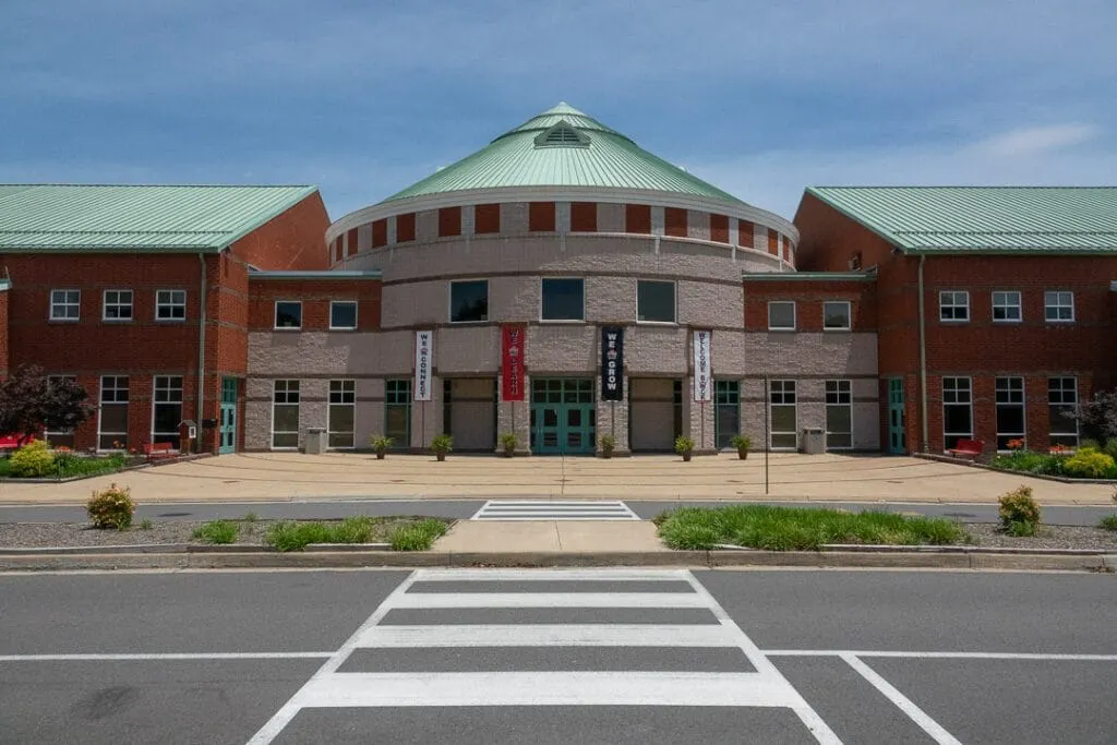 Emails reveal school principals sounding alarm over Henrico HVAC problems: 'What a mess'