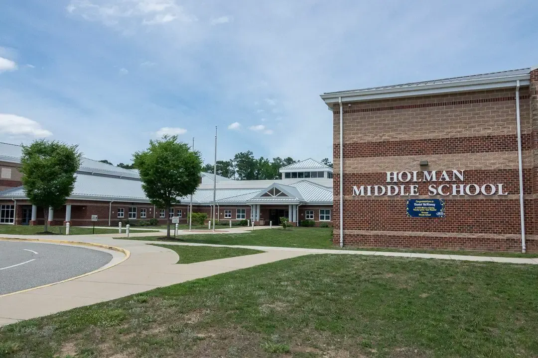 Holman MS student detained with gun