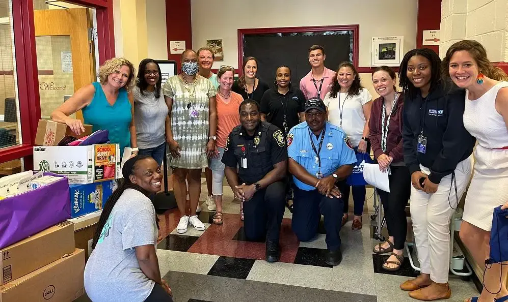 Airport officials, tenants donate to Sandston Elementary