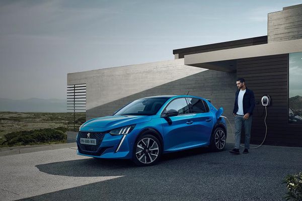 Peugeot e-208 électrique