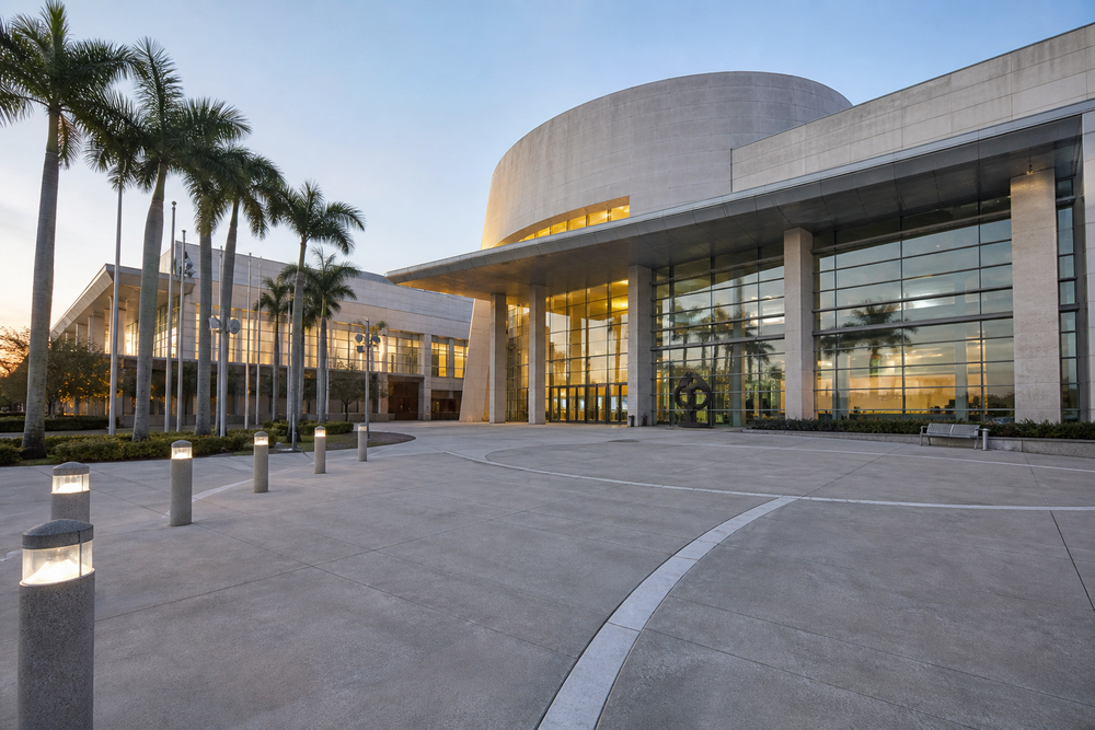 Auditorium entrance at Boca Raton’s 6500 Building, 6500 North Congress Avenue, site of the September 8, 2026 City Council hearing stack.
