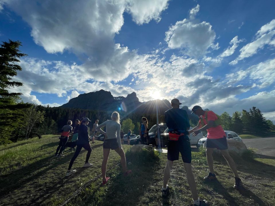 Dirtbag Runners Bow Valley workout for November 25, 2021