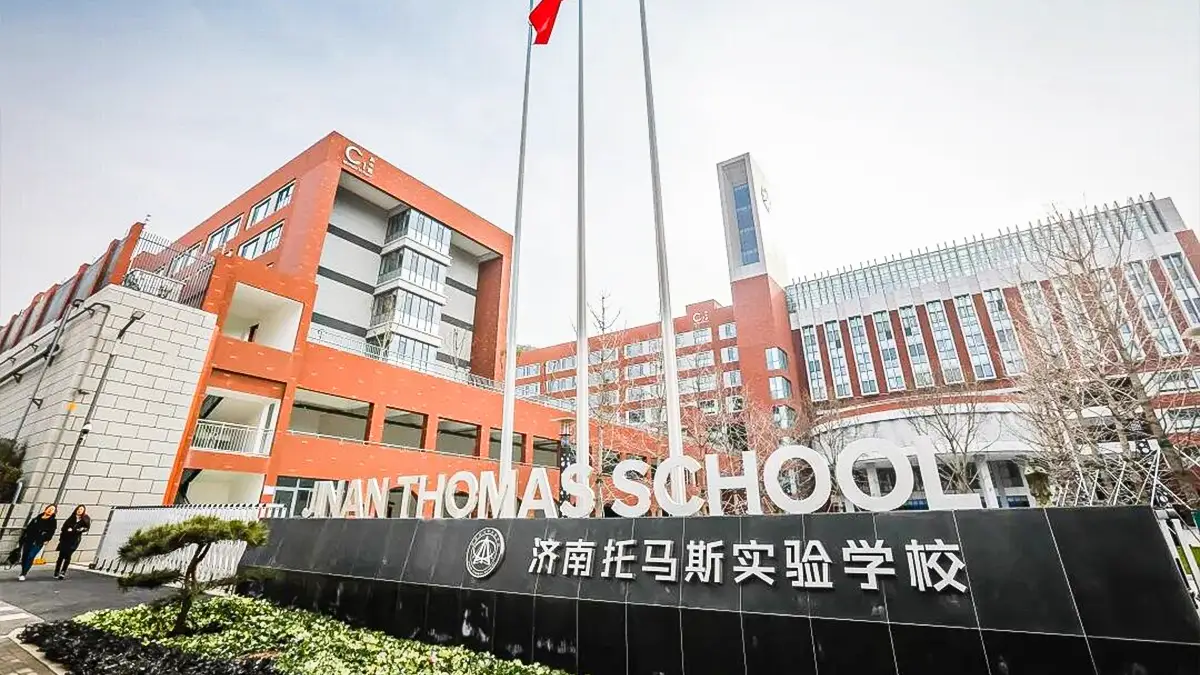 Jinan Thomas School campus building in Jinan, China