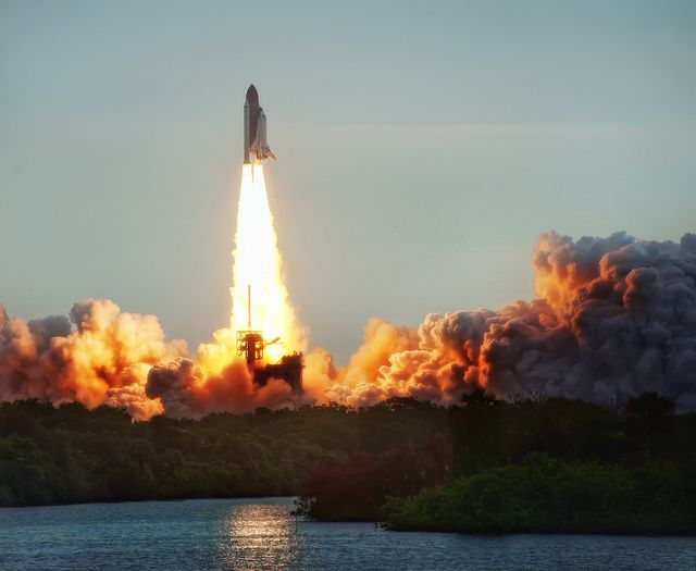 The Endeavor Lifts off by Trey Ratcliff on flickr: https://www.flickr.com/photos/stuckincustoms/5896504098/in/photolist-9Z48e