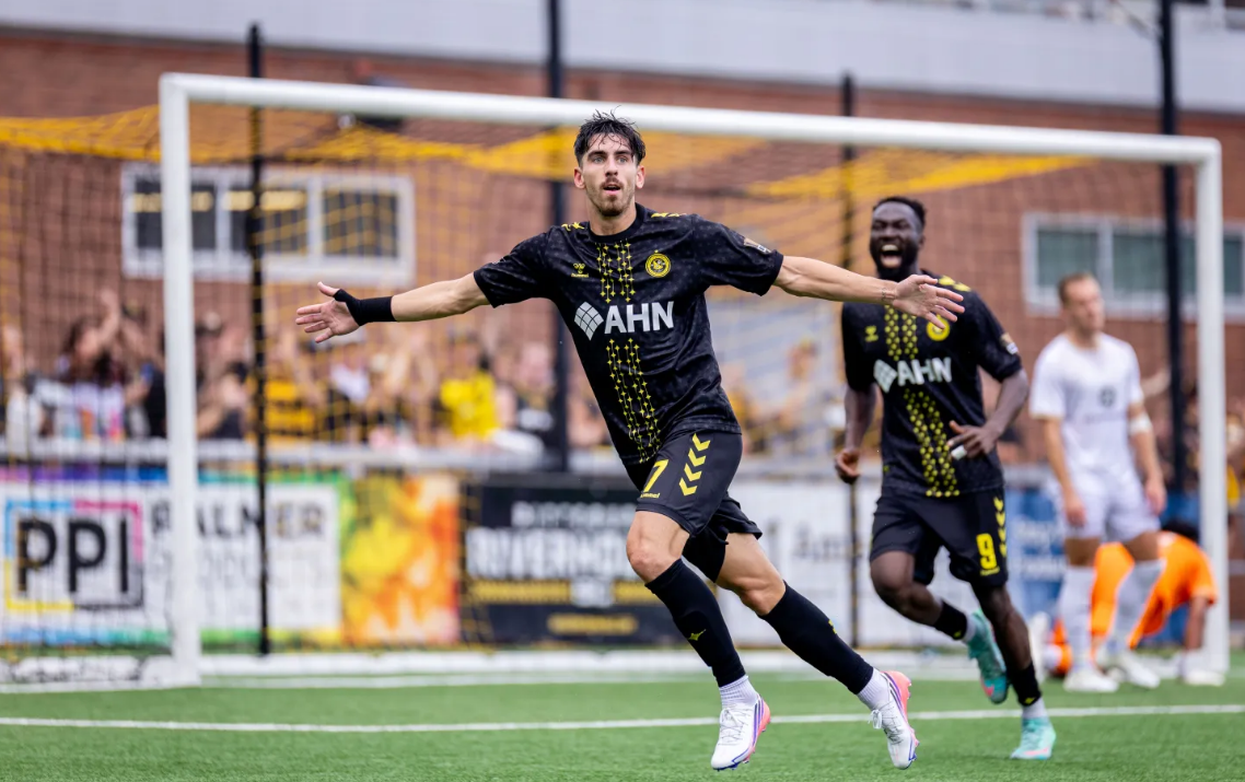 The Back Four: Pittsburgh, Power, and Carolina's press