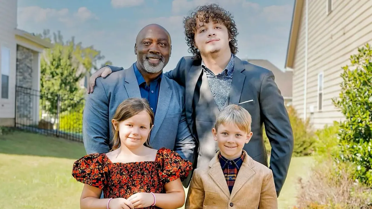 Single Dad Who Fostered Dozens of Children Officially Adopts Two Siblings