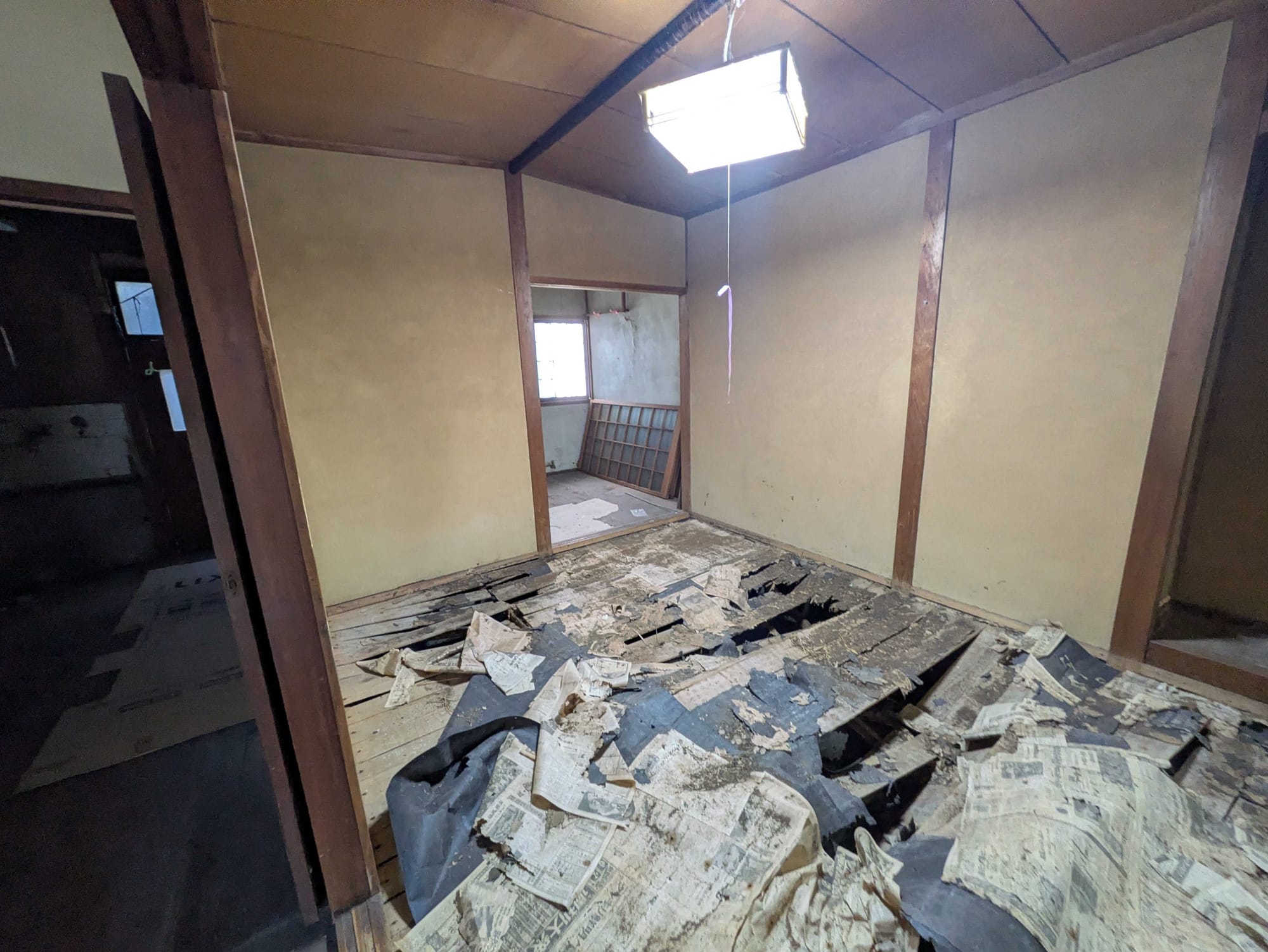 「単価が下がるほど、工数は膨らむ」。市場原理が崩壊した地方不動産で、仲介者が担う“合意形成”という泥臭い技術の対価