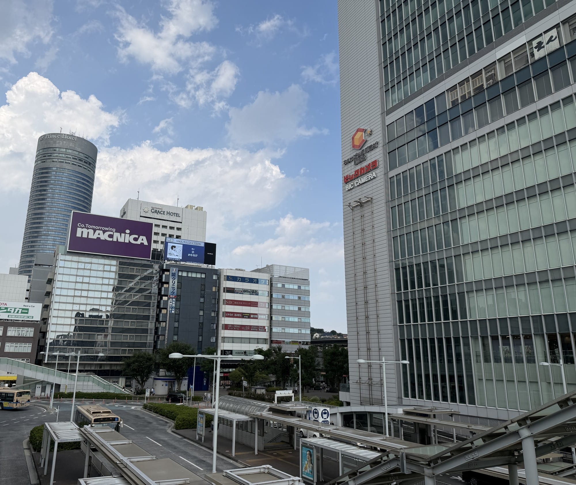 Bus terminal and hotel buildings beside Shin-Yokohama Station