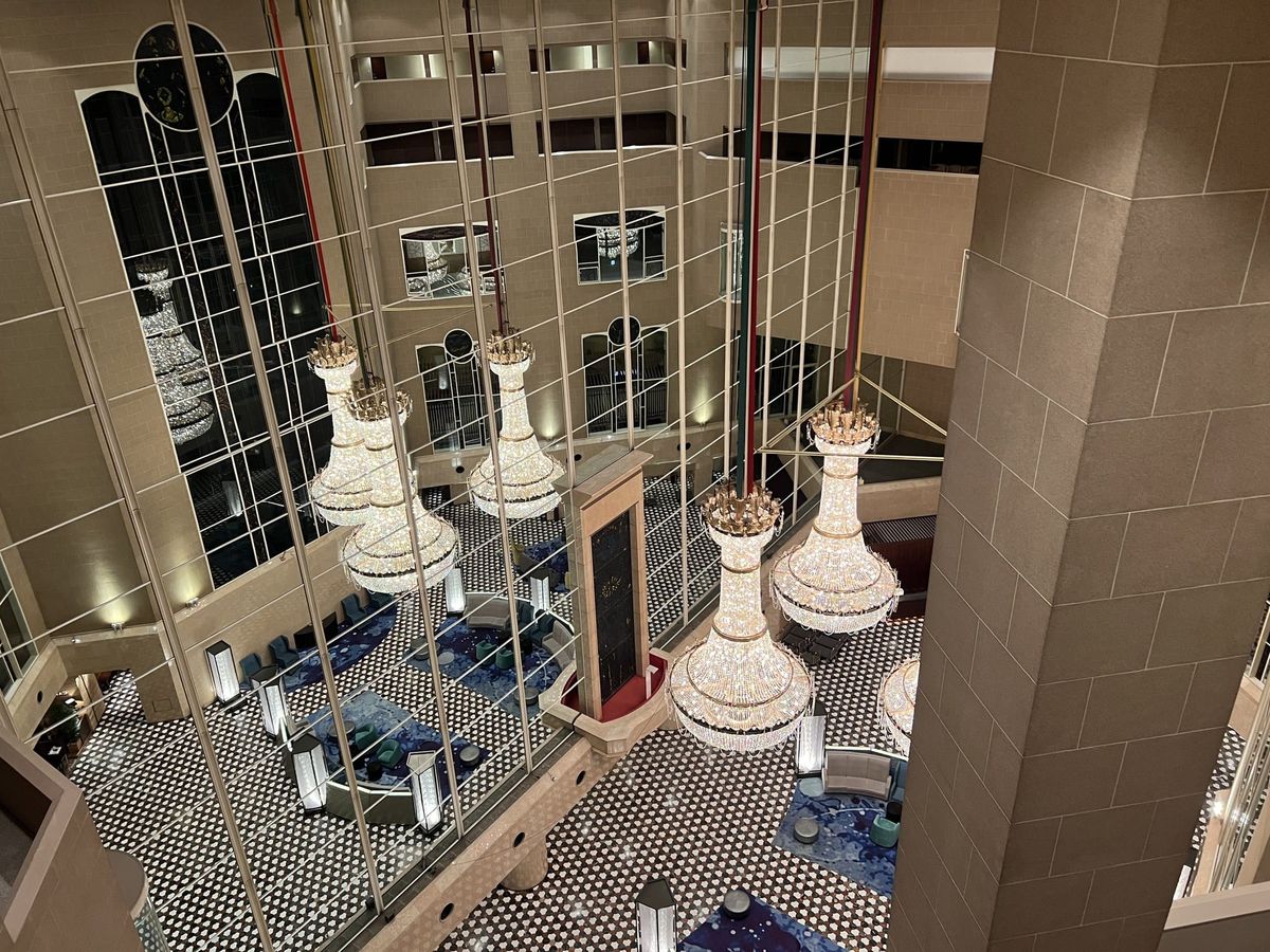 Vestíbulo de un hotel en el centro de Tokio