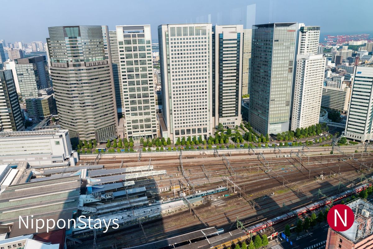 Aerial view of Shinagawa Station and the surrounding Tokyo towers