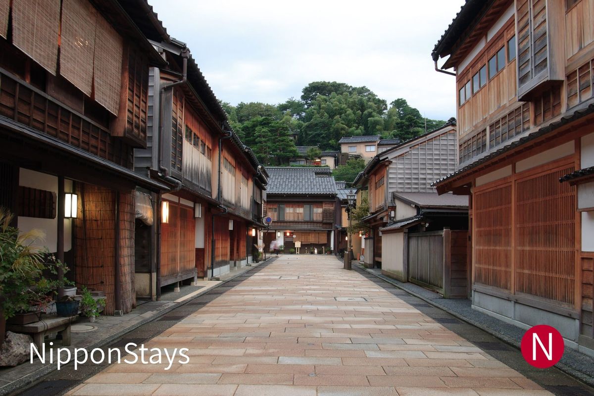 The wooden facades of Kanazawa's Higashi Chaya district