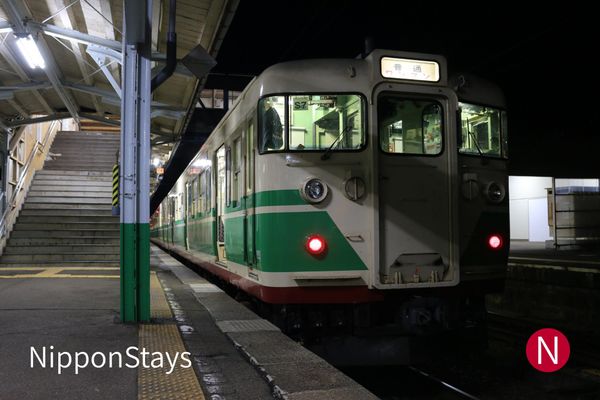 A local train standing at Myoko-Kogen Station