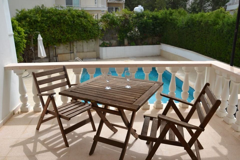 Ferienhaus auf Zypern mit Pool und mediterranem Garten