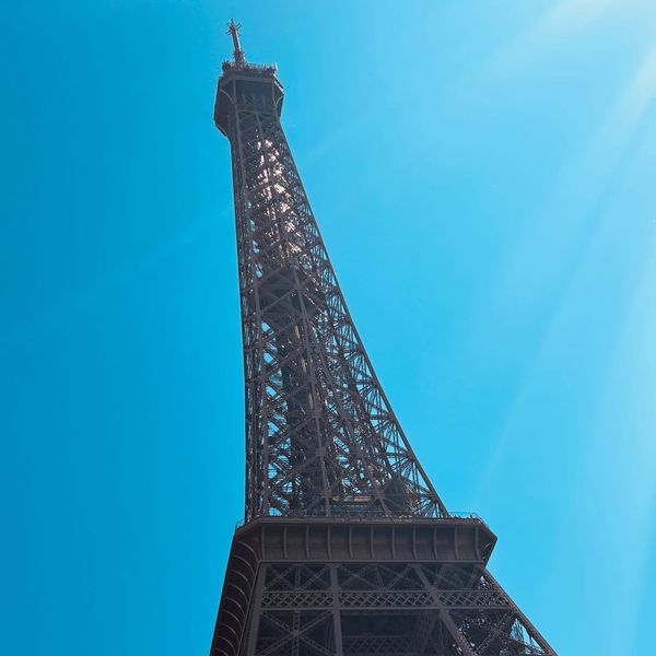 FindR Pop-Up Store at the Eiffel Tower: A summer connecting the world