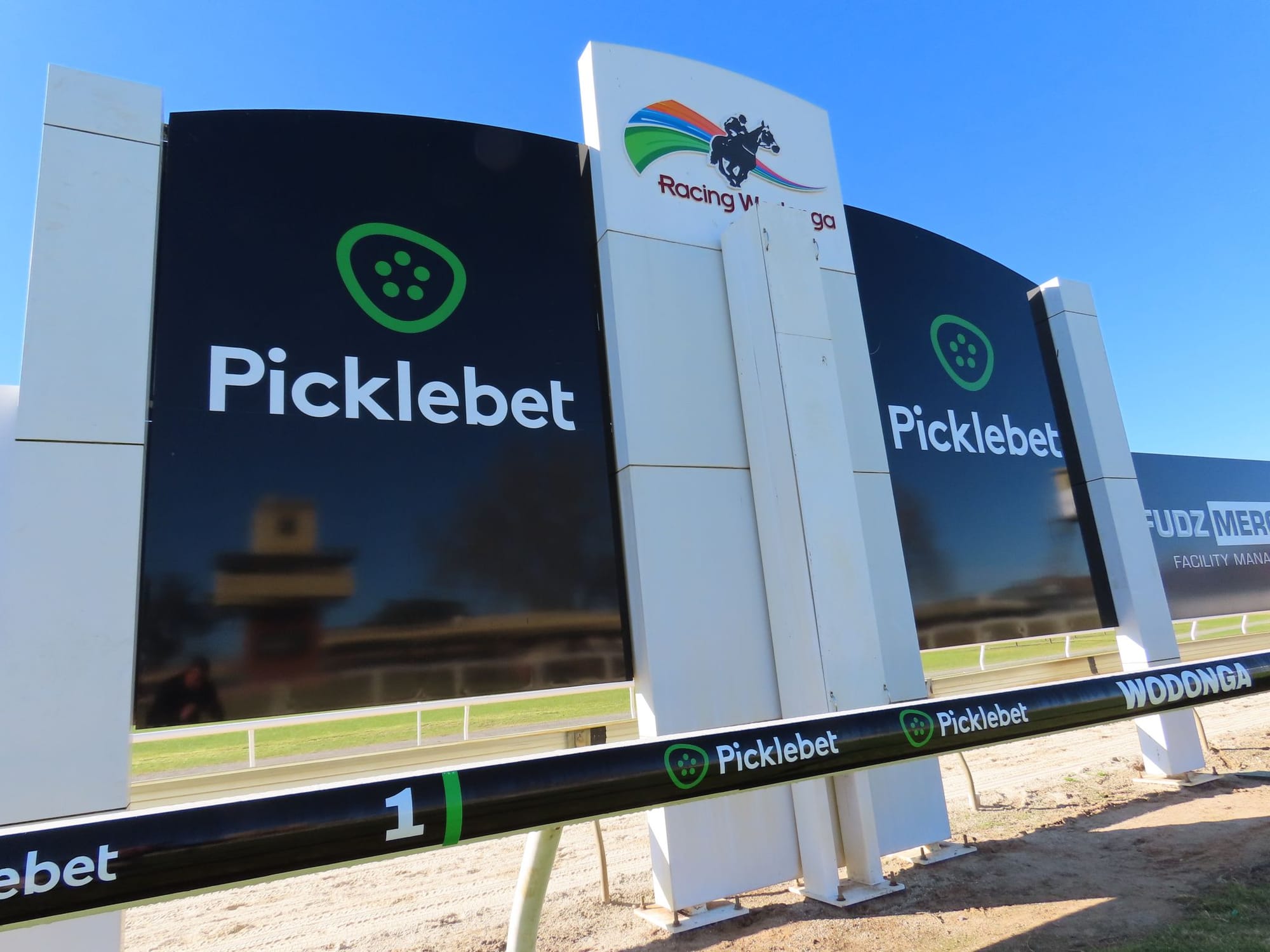 Picklebet is expanding its racecourse sponsorships. (Photo: Picklebet)