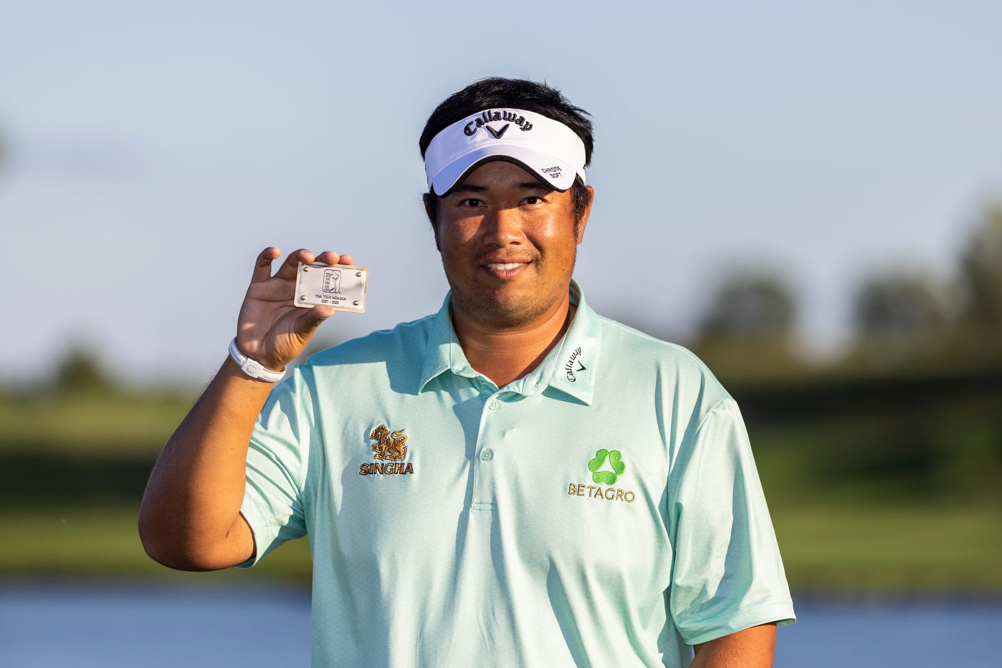 Kiradech Keeps Nerves in Check to Regain Playing Rights