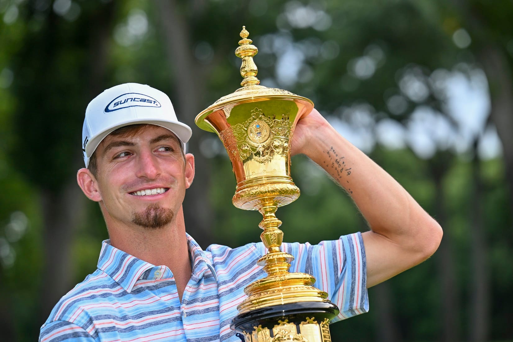 Bennett Holds off Carr to Claim US Amateur Championship