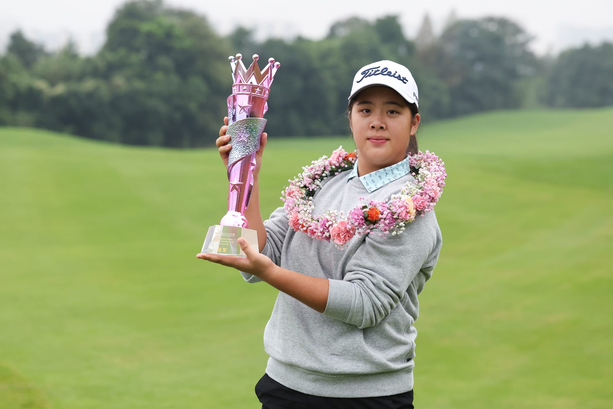 Prodigy Zhou Upstages China LPGA Tour Pros Once More