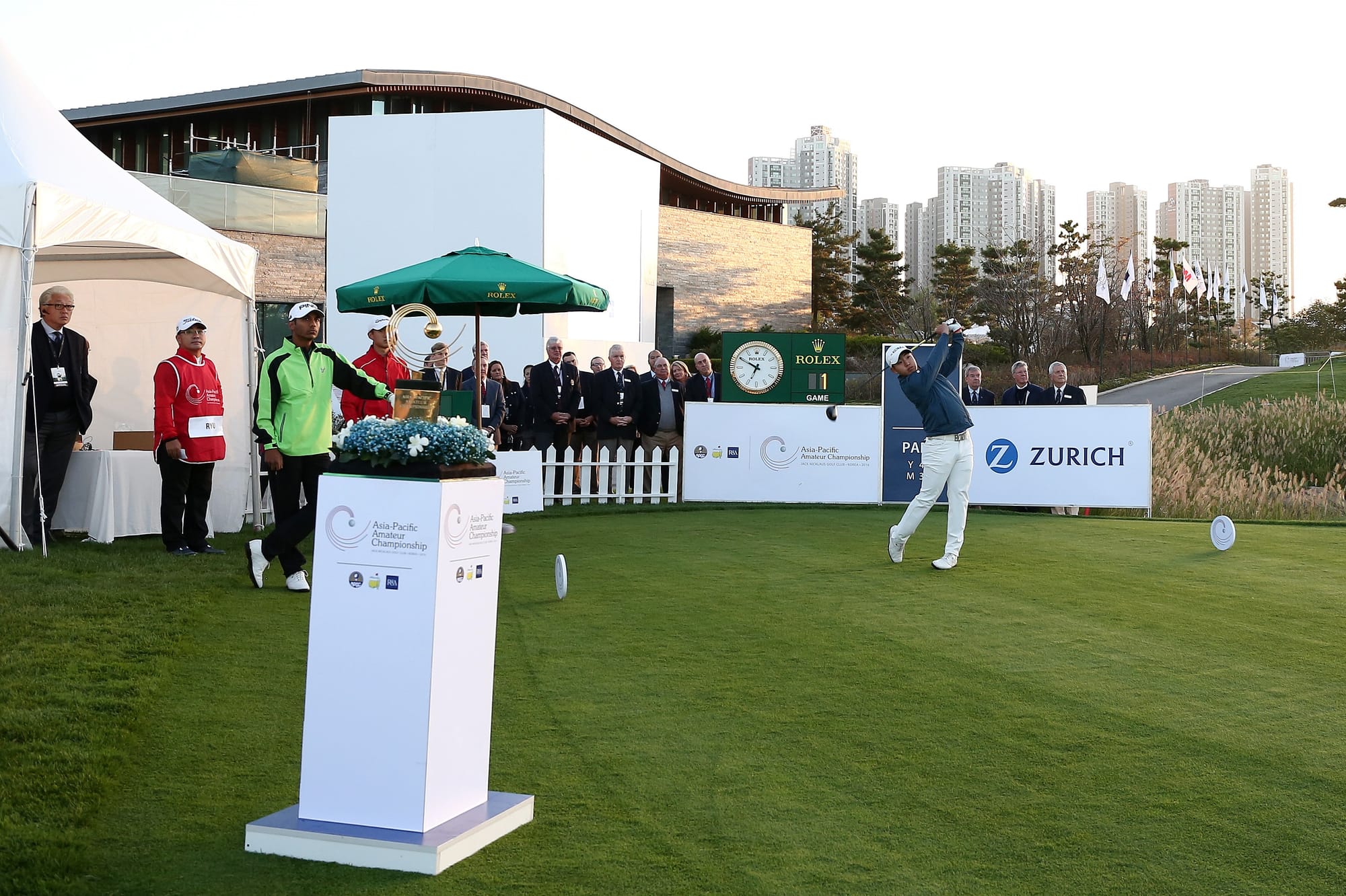 Officials from The R&A and Augusta National were on hand to witness the opening tee shot in round one.
