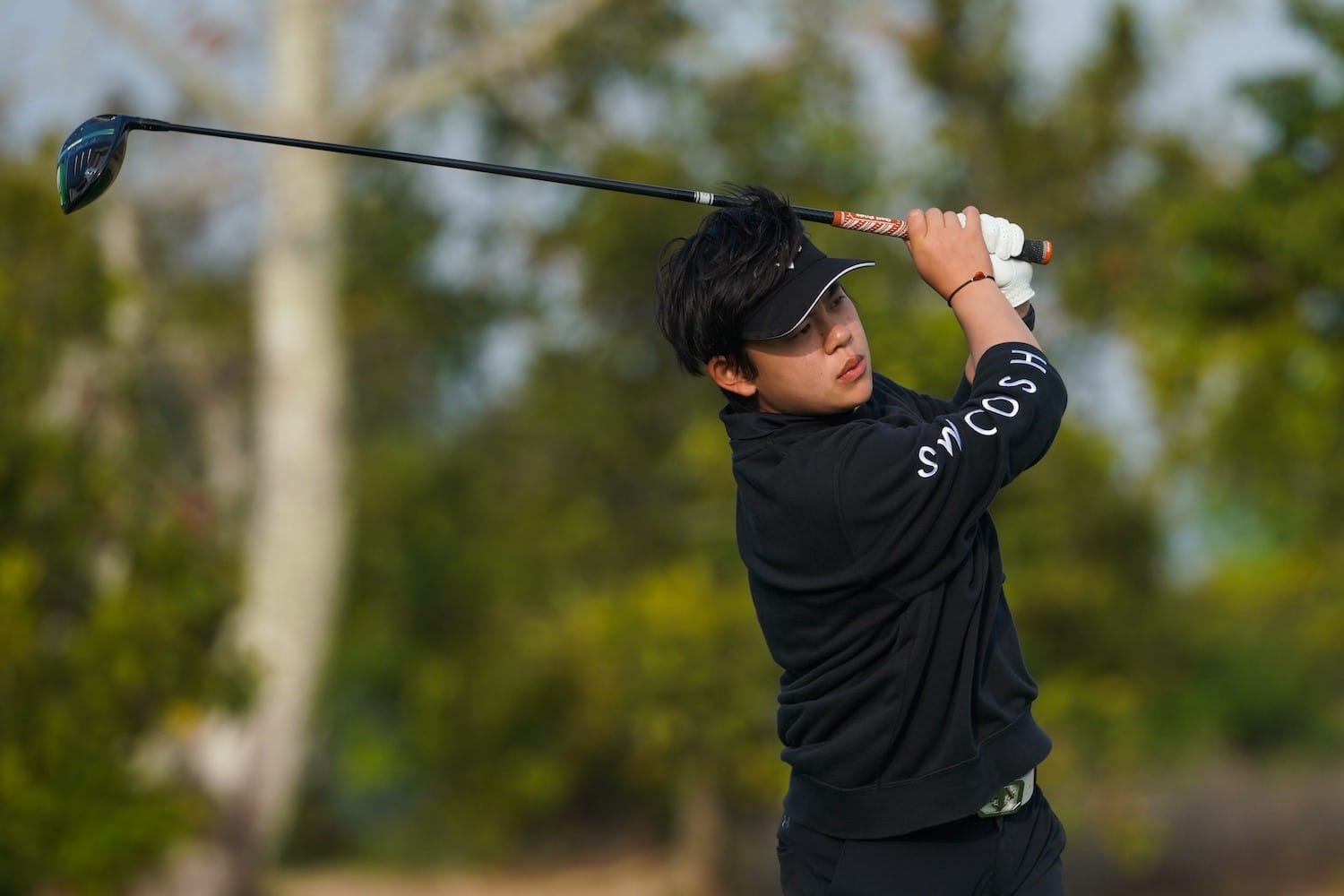 Flying Q-School Start for In-Form Zeng