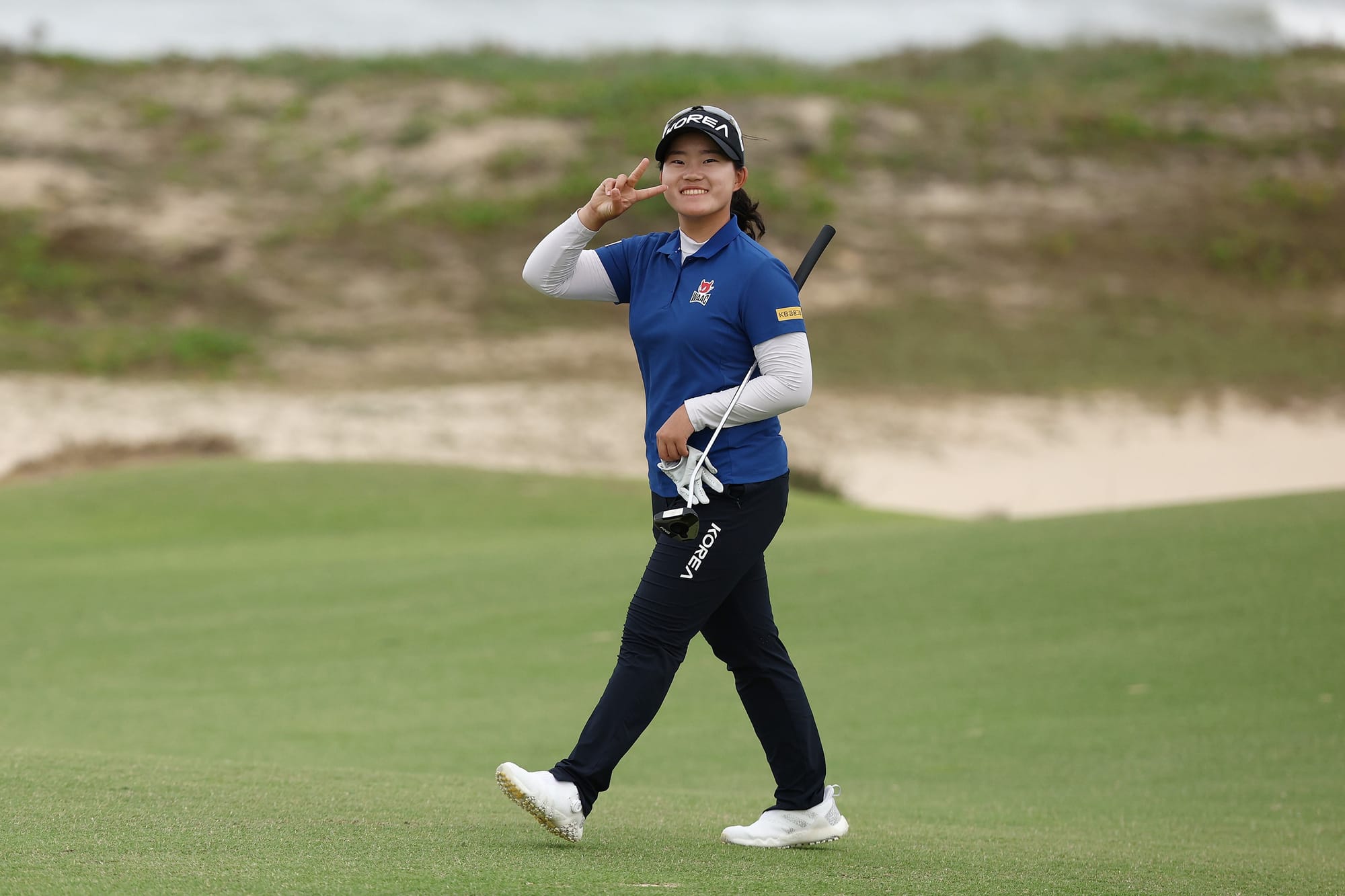 Patient Hong Holds Half-Way Lead at Hoiana Shores