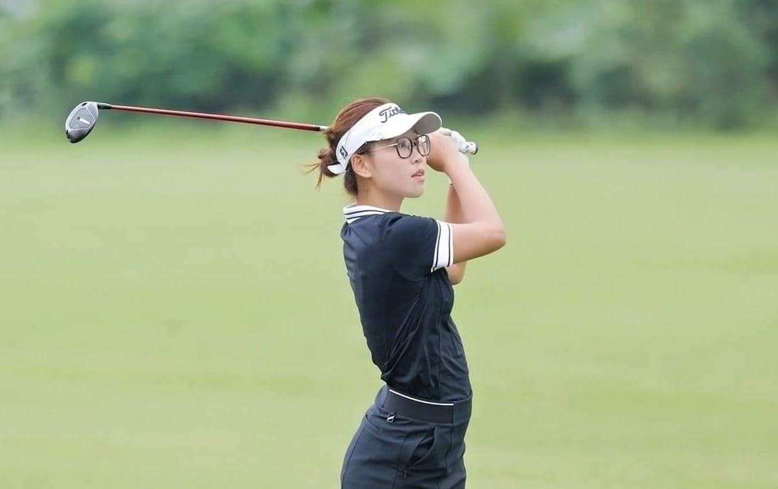 Teenage Duo Battling for High Stakes