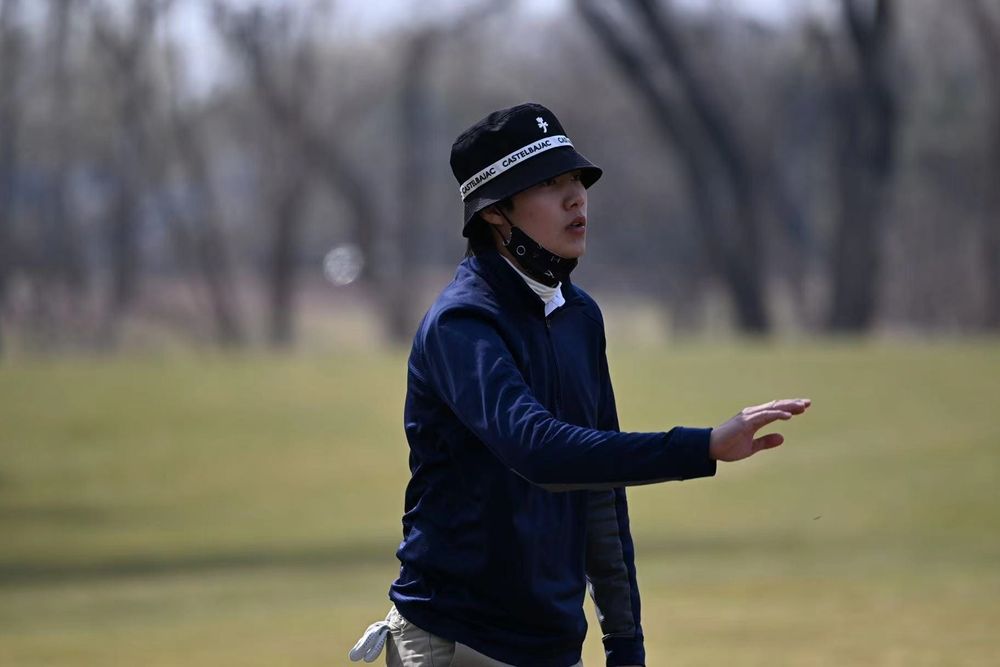 Perry Pounces at Beijing Orient Pearl Country Club post image
