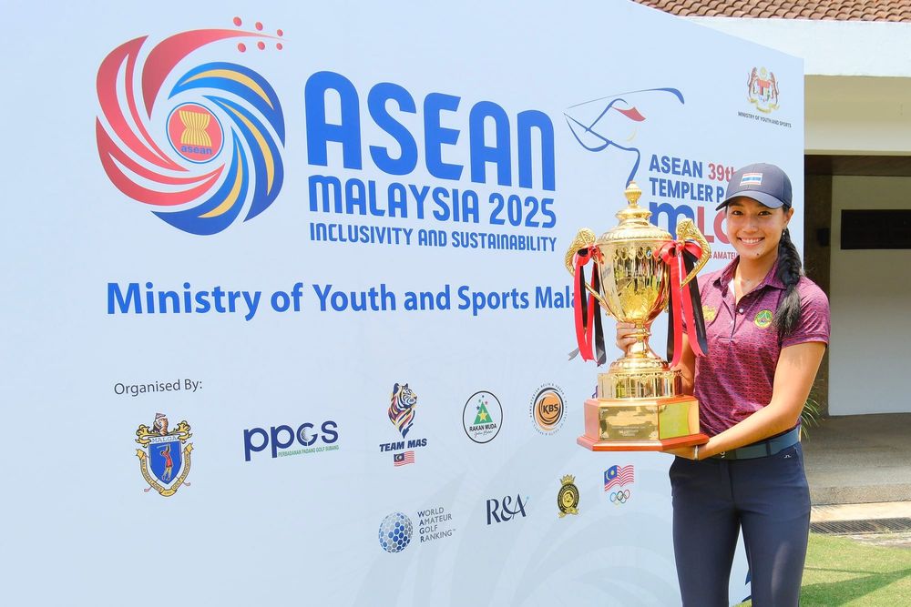 Thai Teenager Namo Tames Templer Park post image