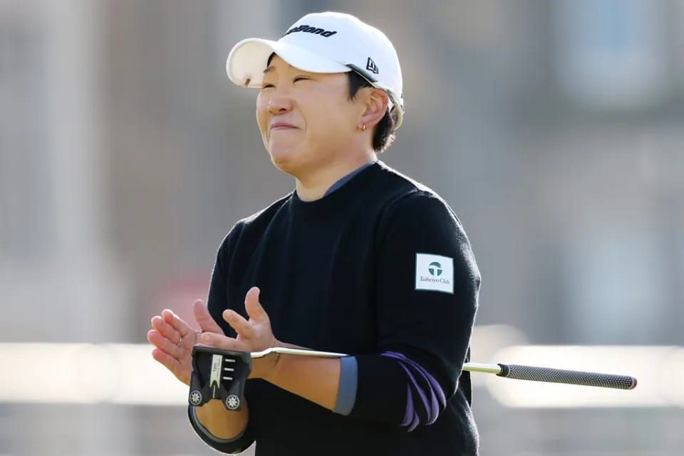 Shin Ji-yai Surges Ahead at St Andrews post image
