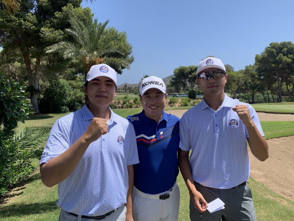 Korean Duo's Smooth Transition to Pro Ranks post image