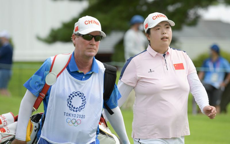 China’s Feng Shrugs off Talk of Retirement post image