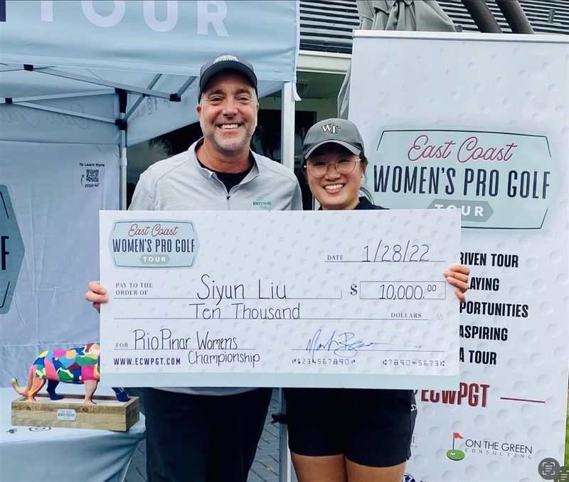 China's Liu Lands Top Prize on New Tour post image