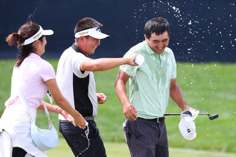 Chinese Duo Excited at Joining Forces post image