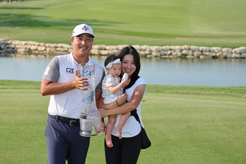 Lee in Illustrious Company After AT&T Byron Nelson Defence post image